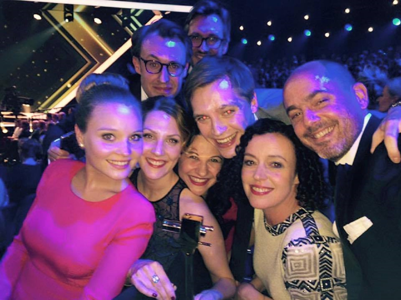 Deutschland83 Cast & Crew bei der Goldenen Kamera 2016