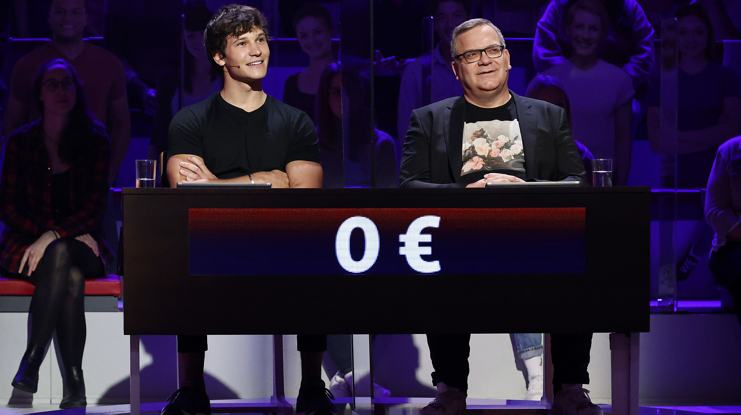 Singer-Songwriter Wincent Weiss und Teamkapitän Elton