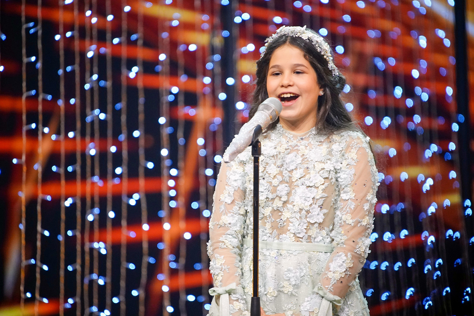 10-jähriges Operntalent Elena Turcan ist DAS SUPERTALENT 2021