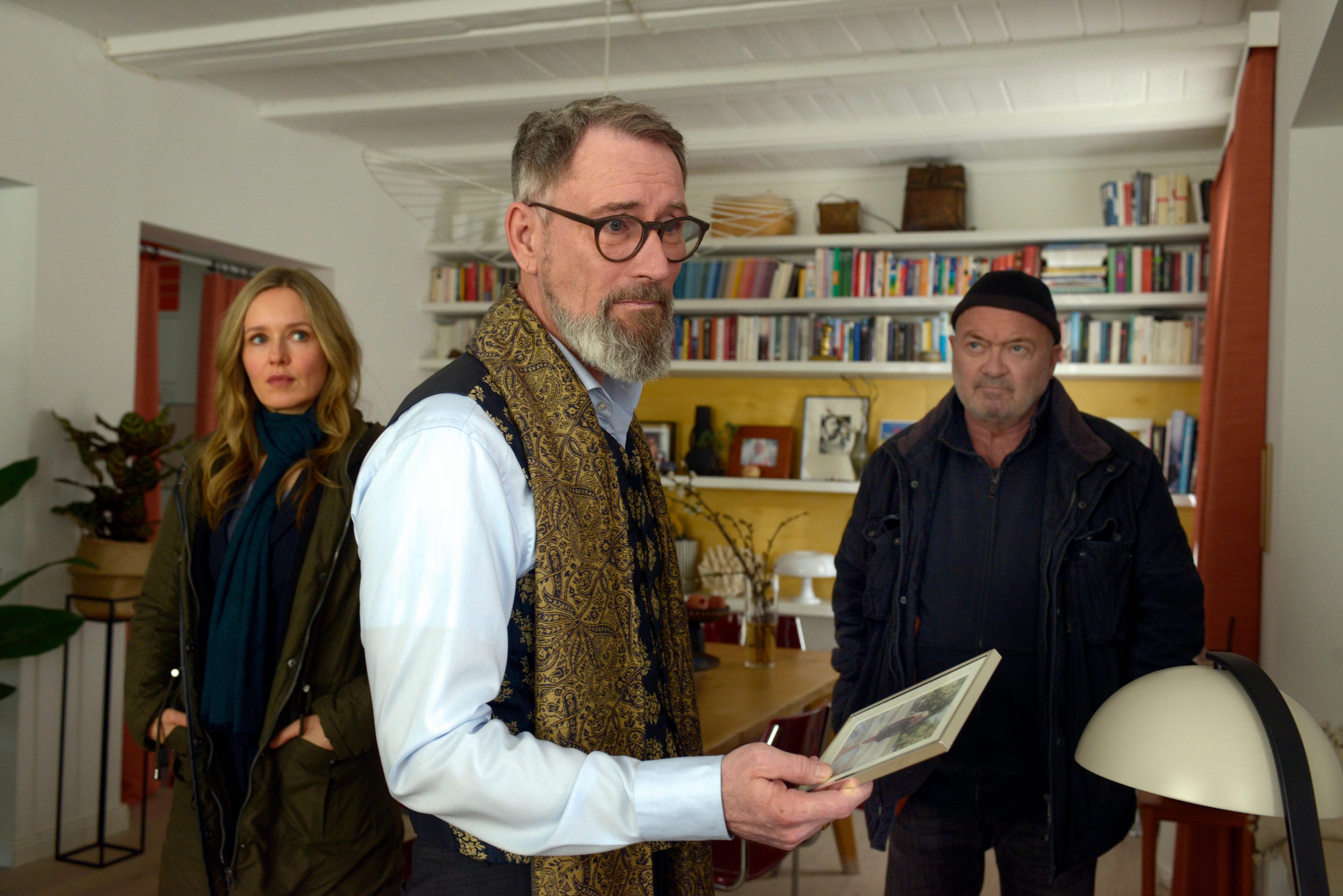 EIN STARKES TEAM geht in die nächste Runde Start der Dreharbeiten für