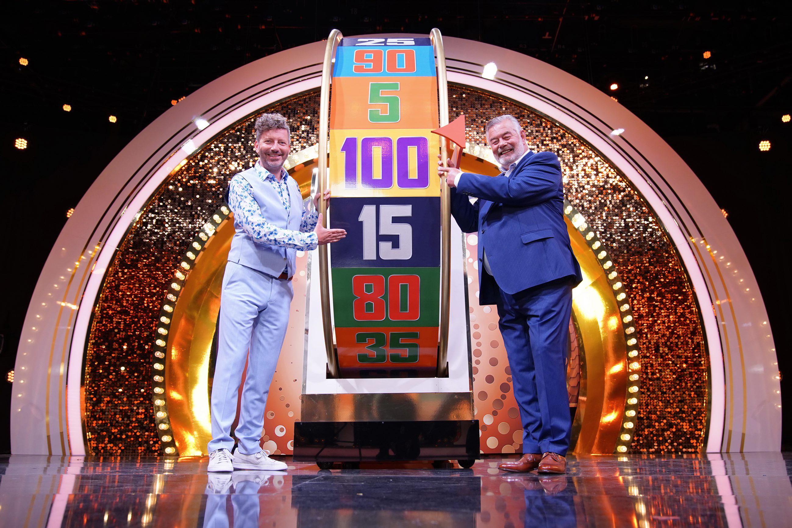 Announcer Thorsten Schorn (l.) und Moderator Harry Wijnvoord