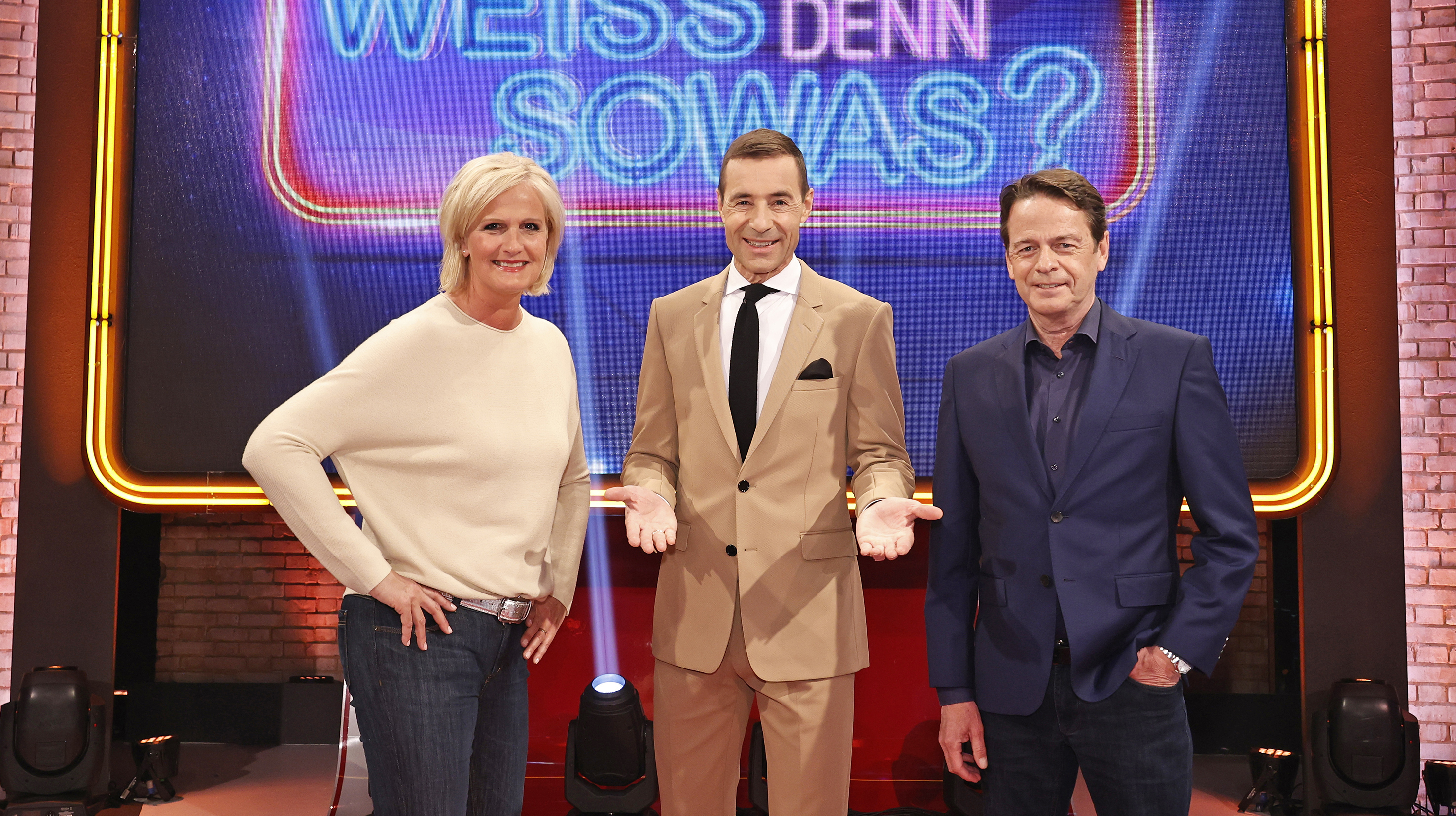 Das zweite Rateduell: Kristin Otto (l.) gegen Rudi Cerne (r.)