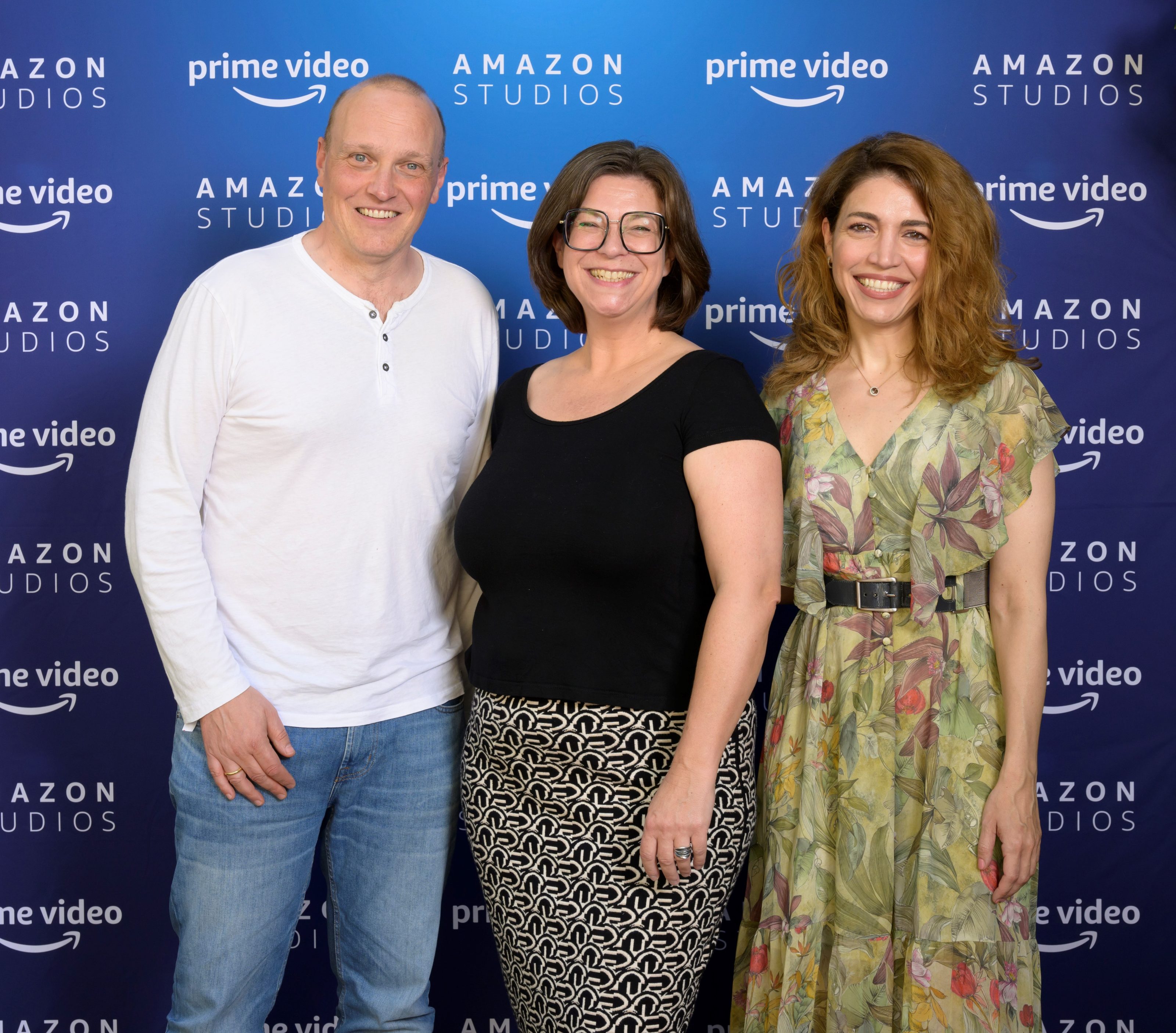 Markus Brunnemann (Geschäftsführer und Produzent UFA Fiction und UFA Serial Drama), Petra Hengge (Head of Scripted TV und Redakteurin bei Amazon Studios), Ceylan Yildirim (Ausführende Produzentin UFA Fiction) beim Filmfest München 2022