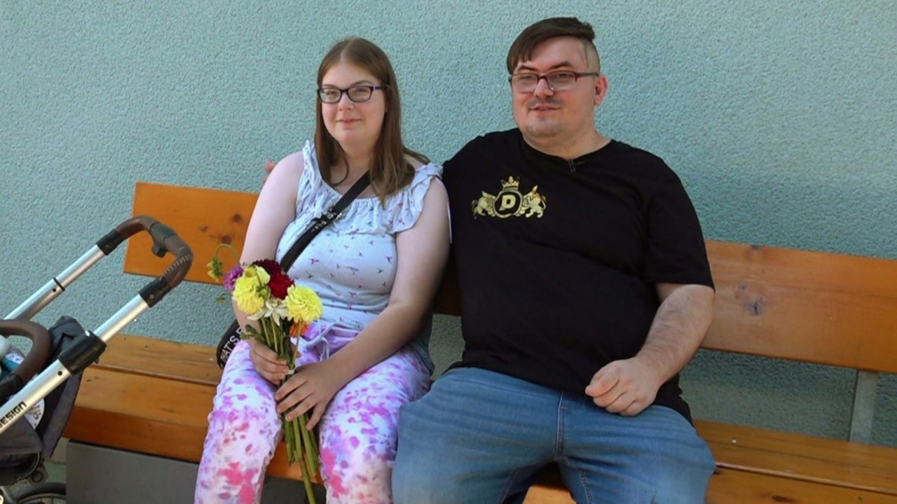 Neue Folgen von HARTZ UND HERZLICH - TAG FÜR TAG BENZ-BARACKEN bei