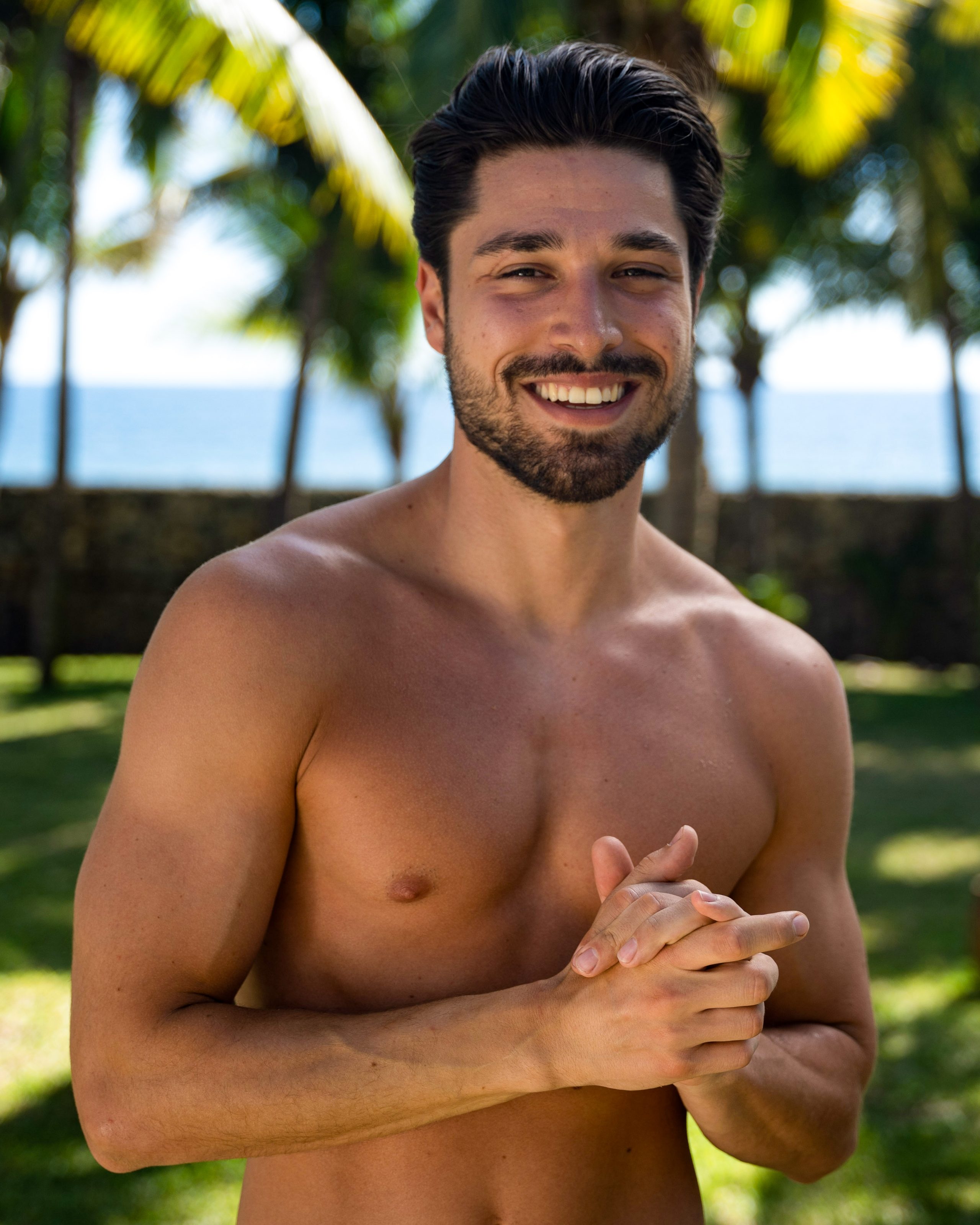 Fabio | Model | 26 Jahre aus Berlin/Göppingen | „Ich bin Halbitaliener und sehr romantisch. Ich bin der typische Gigolo.” | Instagram: fabioxfalconieri | TikTok: fabioxfalconieri