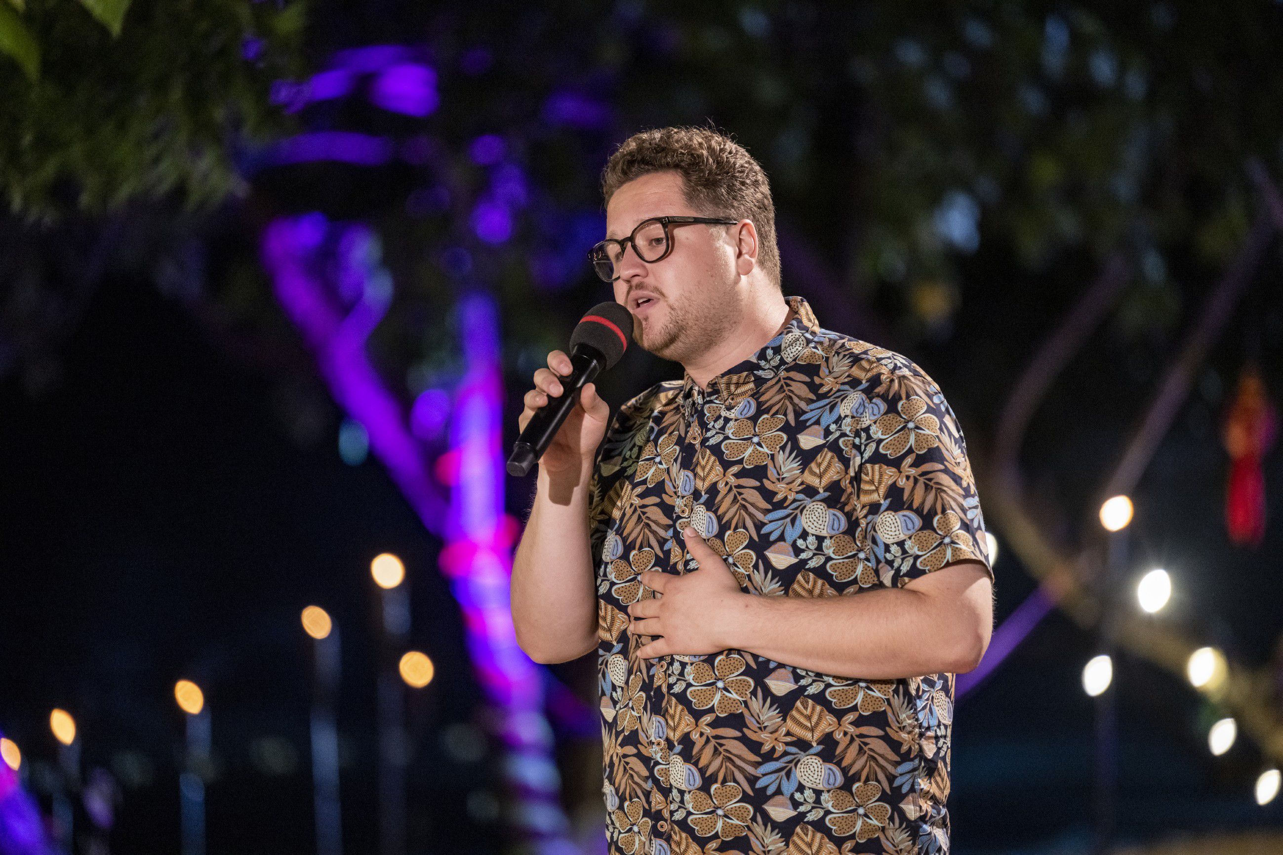  Felix Gleixner (27) aus Amberg singt „Fields Of Gold” von Sting
