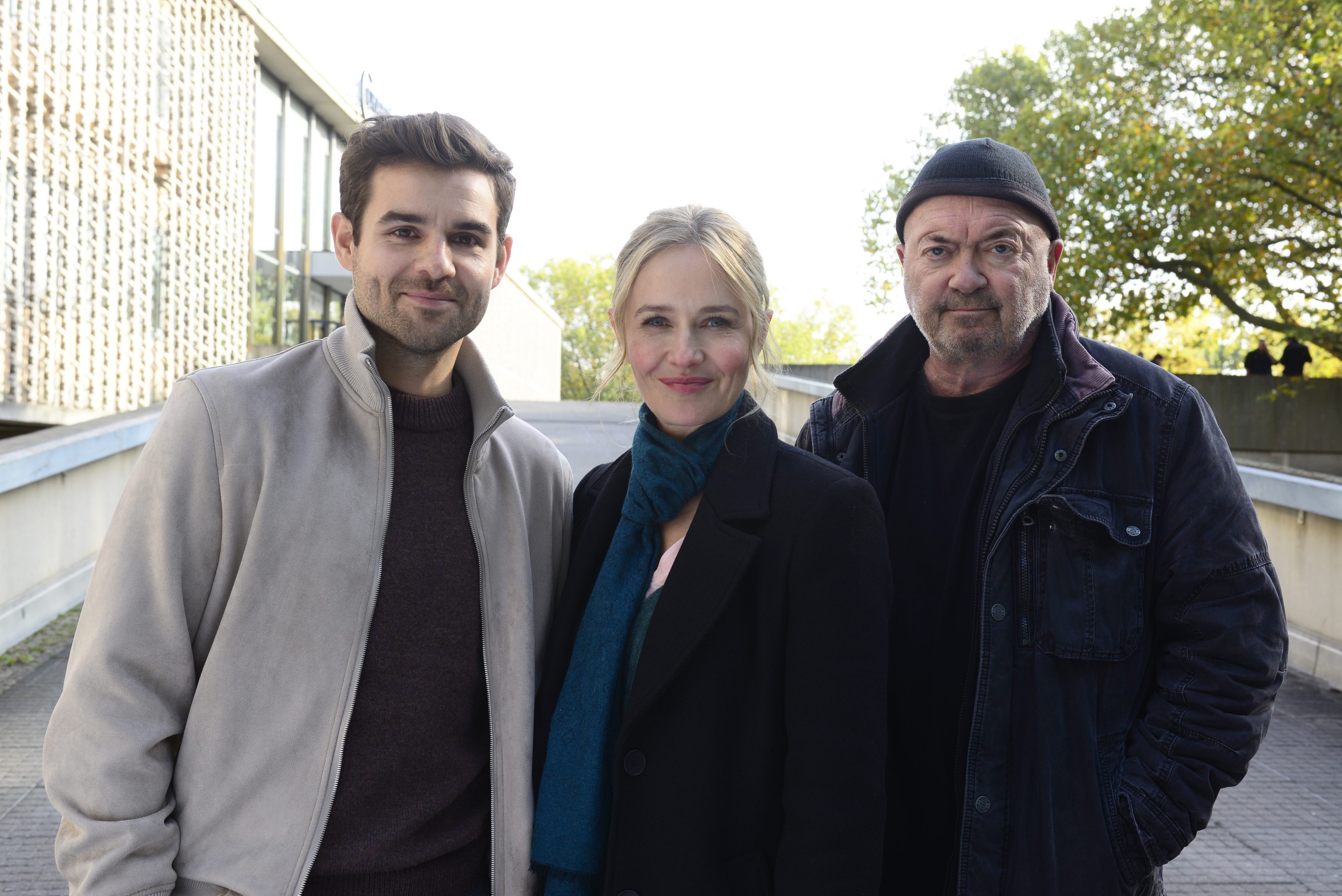 Dreharbeiten zum neuen Fall DER TOTE MÖRDER (AT): v.l.n.r. Nils Makowski (Lucas Reiber), Linett Wachow (Stefanie Stappenbeck), Otto Garber (Florian Martens)