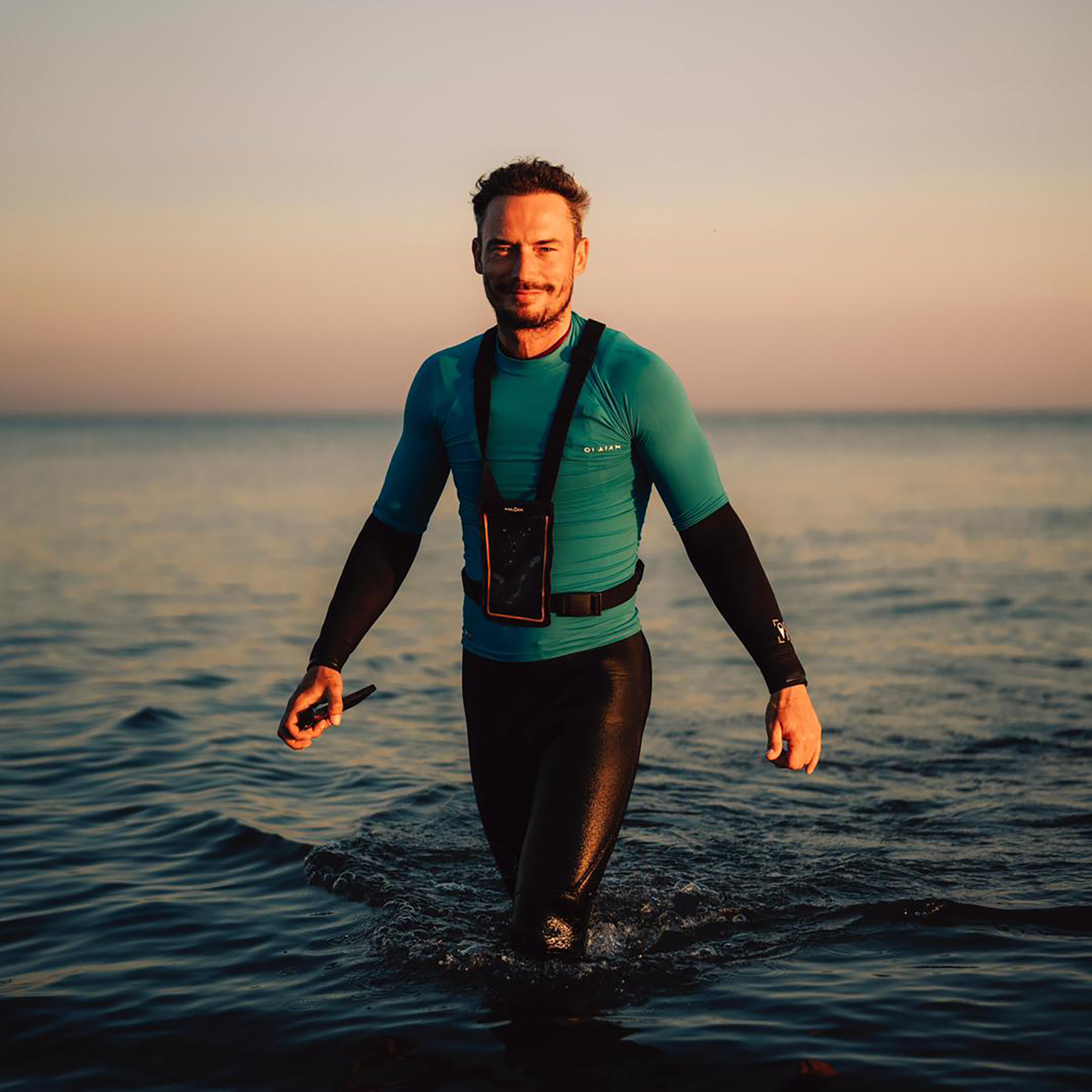 Erik betreibt einen Jetboard- und SUP-Verleih am Strand