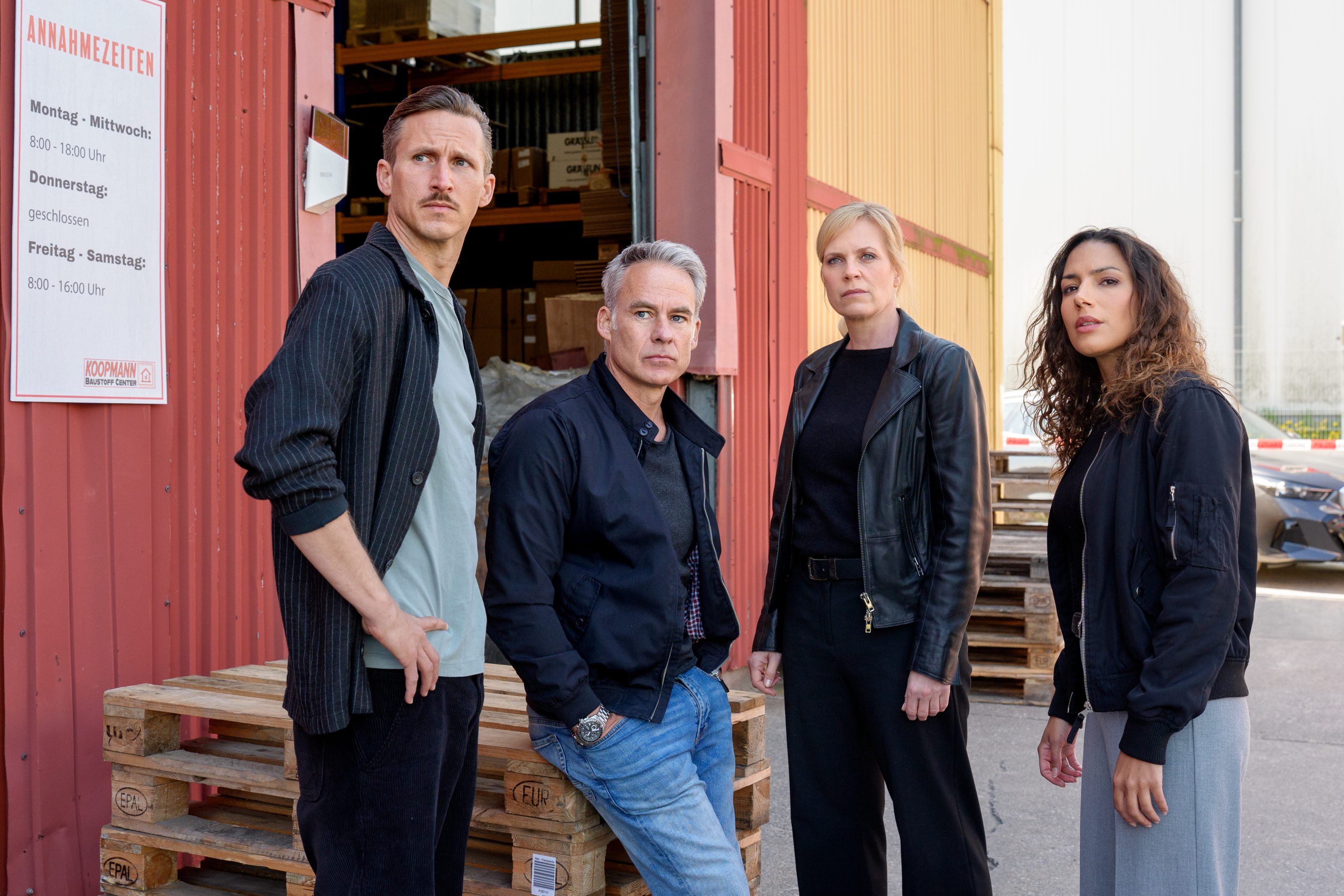 V.l.n.r.: Moritz Brenner (Johannes Hendrik Langer), Jan Maybach (Marco Girnth), Ina Zimmermann (Melanie Marschke) und Kim Nowak (Amy Mußul)